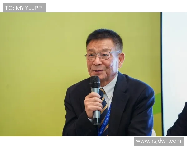 黄芳专访：从青涩球员到篮球教练的成长之路与心路历程回顾