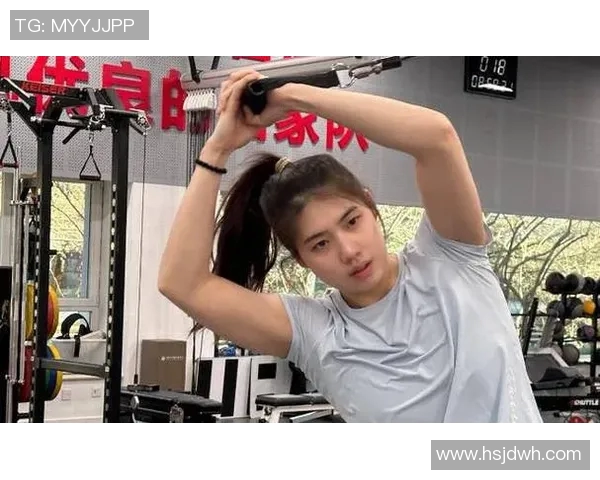 游泳明星的荣耀与挑战：从训练到赛场的成长之路